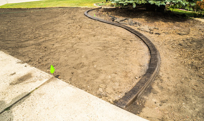 Landscaping concrete curb