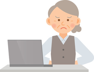 女性事務員　高齢　ノートパソコン