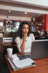Fototapeta premium Working bar owner