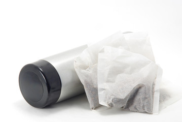 マグボトルとお茶のティーバック