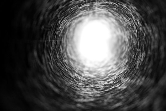 Fototapeta światło w tunelu końcowym