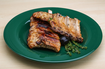 Roasted pork ribs