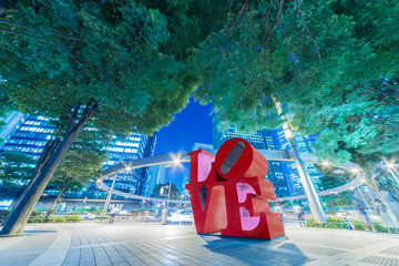 loveのある新宿高層ビルの夜景 © taka