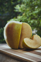 Green apple