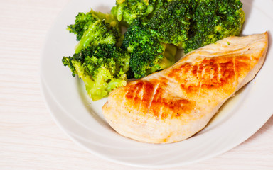 chicken fillet with broccoli
