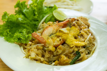 Thai noodle (Pad Thai)