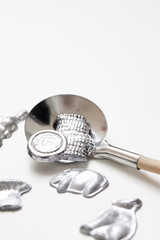 Bleigießen, Sylvester, Interpretation