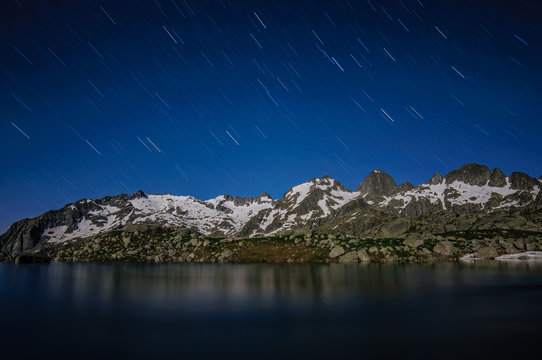 Besiberris, Vall de Boí / Mountain lake at night (Pirineos, Pyrenees)