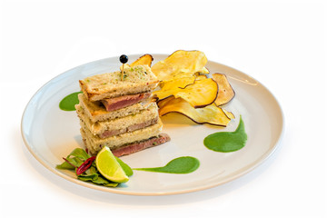 tuna steak sandwich