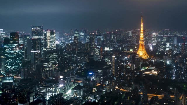 Time-lapse of Tokyo from above with Tokyo Tower in the background