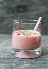 Wild strawberries milkshake