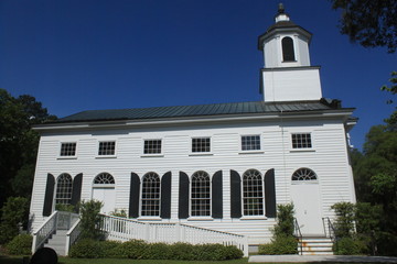 Eine der zahlreichen Kirchen (Presbyterian Church) auf Edisto Island in South Carolina © holger.l.berlin
