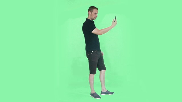 making selfie, green screen