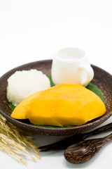 Thai dessert of mango with sticky rice