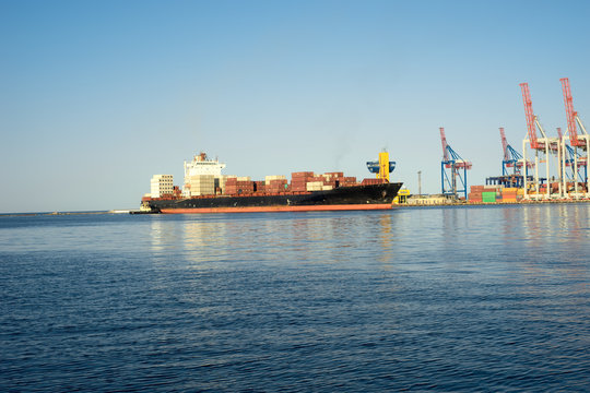 ship, container ship is moored in port