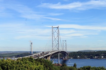 Brücke über den Firth of Forth in Edinburgh.