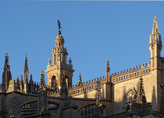 Fototapeta na wymiar Kathedrale in Sevilla