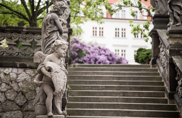Obraz premium statue of a cherub