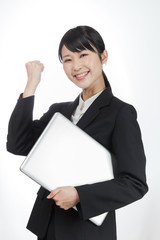 ビジネスウーマン　ノートパソコン