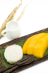 Thai dessert of mango with sticky rice