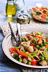 Pasta with vegetables