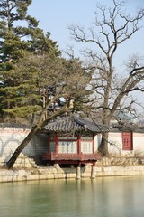 Obraz premium pavilion of Gyeonghoeru pond in Gyeongbokgung