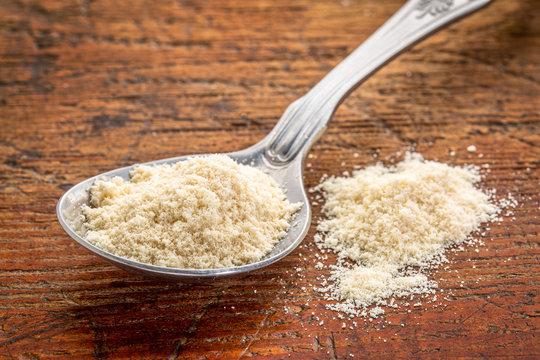 tablespoon of whey protein powder