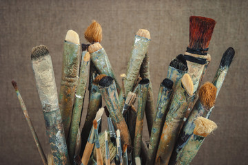 Brushes artist