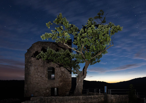 Burg Neideck bei Nacht