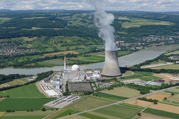 Atomkraftwerk © fototrm12