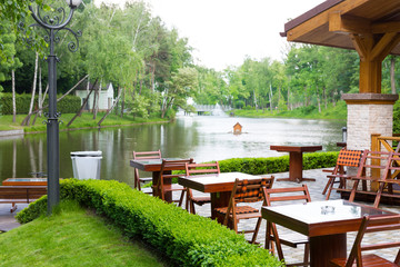 Restaurant near the lake
