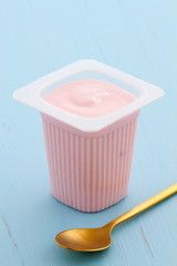 strawberry yogurt