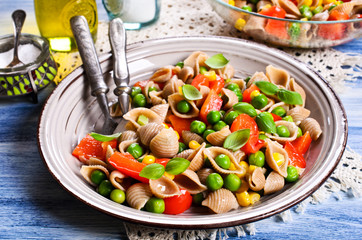 Pasta with vegetables