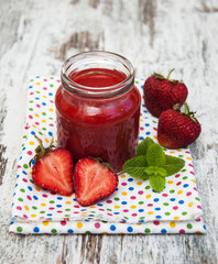 Strawberry fruit smoothies with fresh strawberries