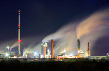 Obraz na płótnie Canvas Oil refinery industry plant with smokestack
