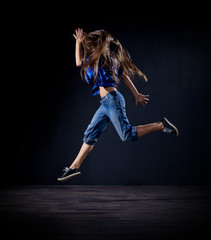 Fototapeta na wymiar Modern dancer girl (normal ver)