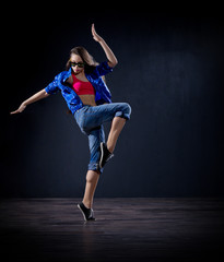 Obraz na płótnie Canvas Modern dancer girl (normal ver)