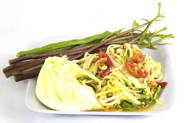 Som tam (Thai papaya salad) recipe