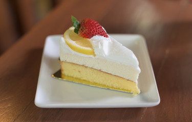 lemon mousse cake