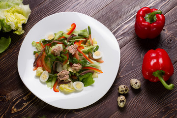  Healthy salad, healthy food.