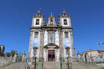 Fototapeta na wymiar Vistas de Oporto. Portugal.