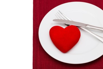 Menus, plate, heart.