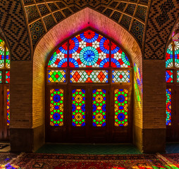 Fototapeta na wymiar Nasir Al-Mulk Mosque windows