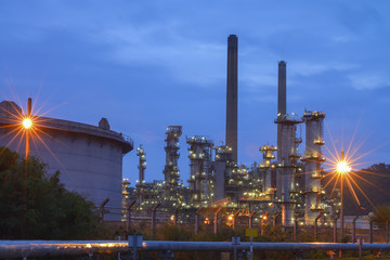 Refinery plant