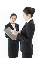 ビジネスウーマン　2人