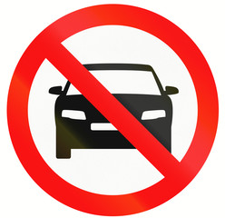 Indonesia sign prohibiting thoroughfare for all motor vehicles