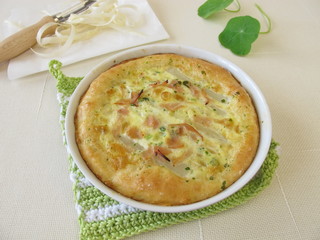Spargelquiche mit Schinken