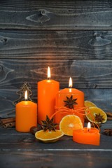 vier Adventskerzen mit Aroma