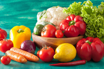 vegetables tomato pepper avocado onion cauliflower lettuce