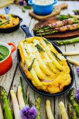 Asparagus - the delights of white and green asparagus